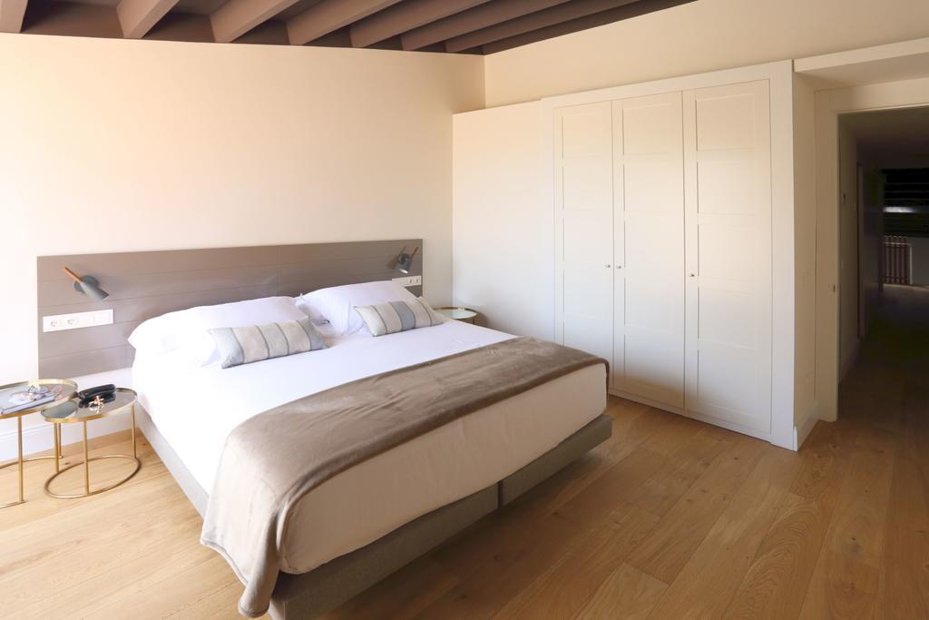 Apartaments Placa Del VI Girona Kültér fotó