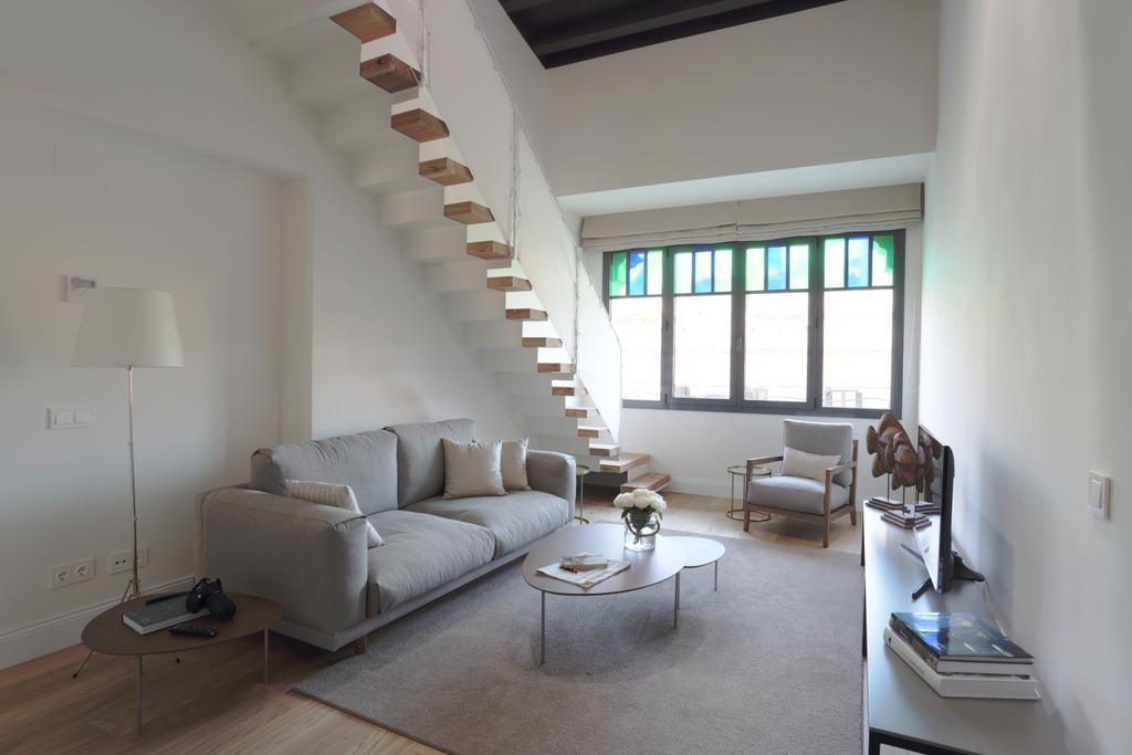 Apartaments Placa Del VI Girona Kültér fotó
