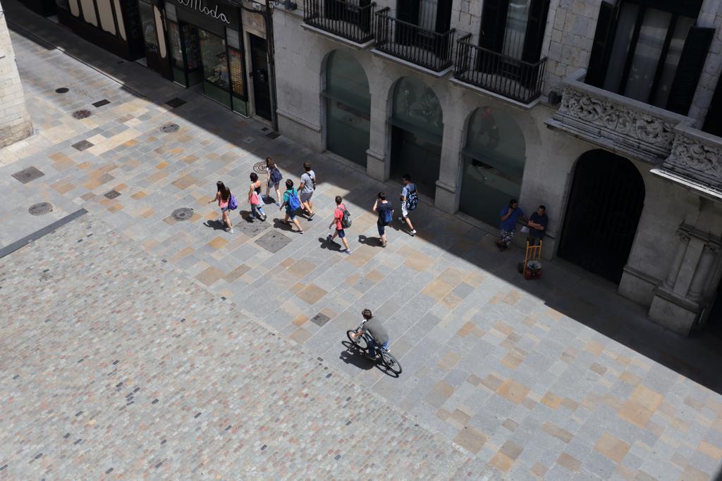 Apartaments Placa Del VI Girona Kültér fotó