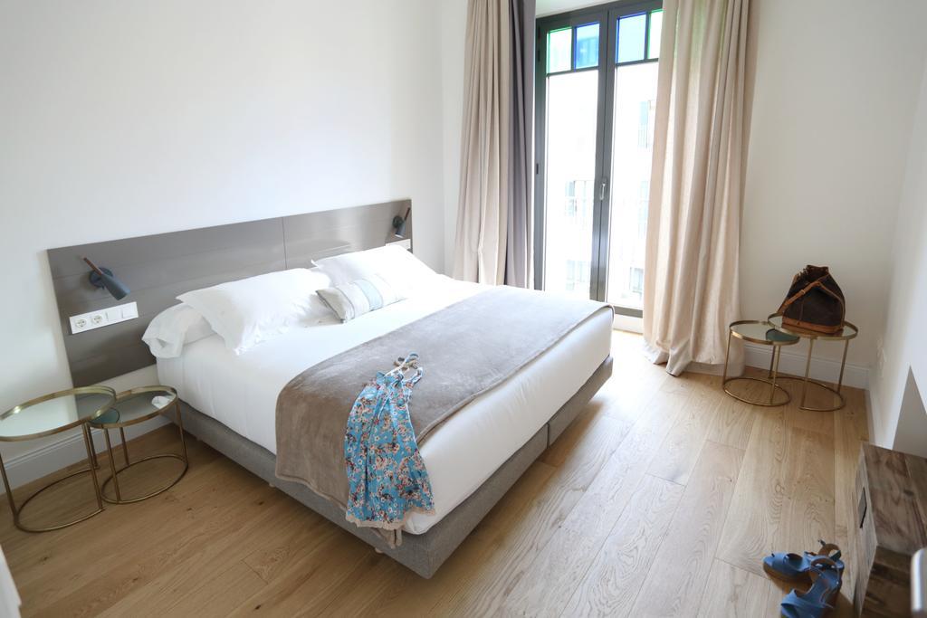 Apartaments Placa Del VI Girona Kültér fotó