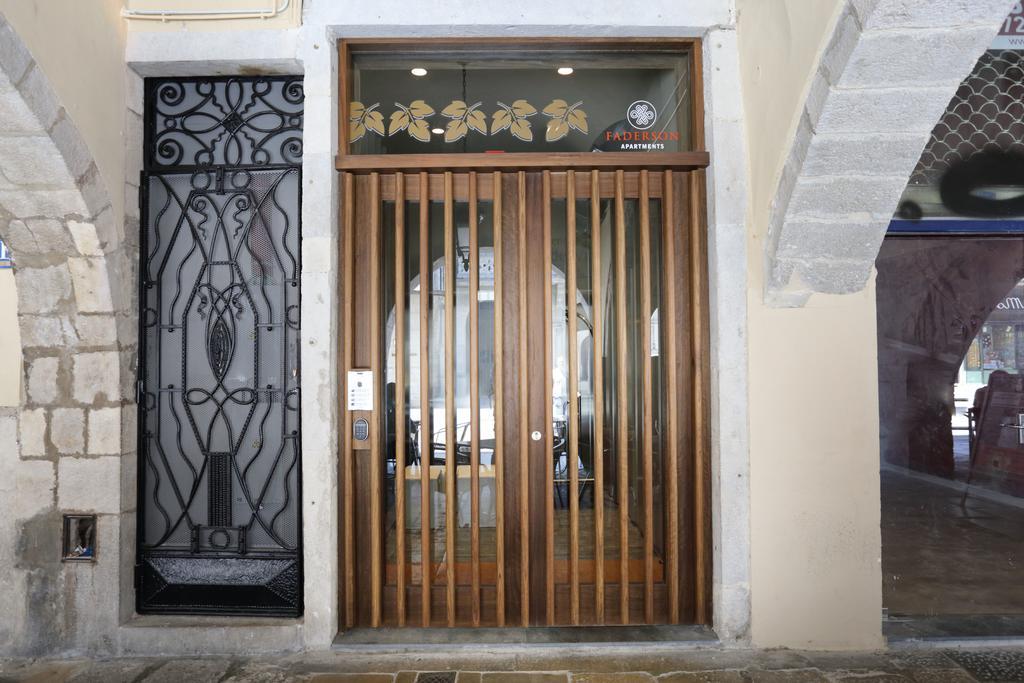 Apartaments Placa Del VI Girona Kültér fotó