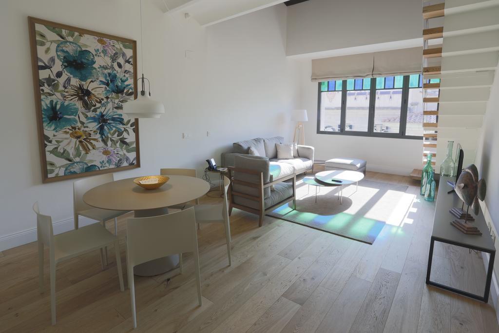 Apartaments Placa Del VI Girona Kültér fotó