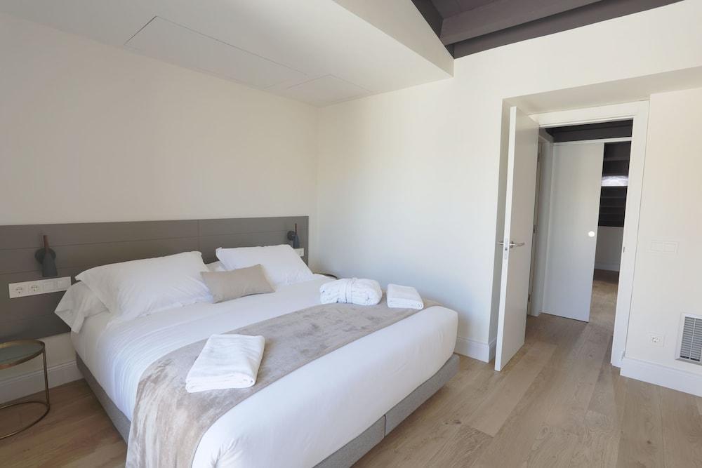 Apartaments Placa Del VI Girona Kültér fotó